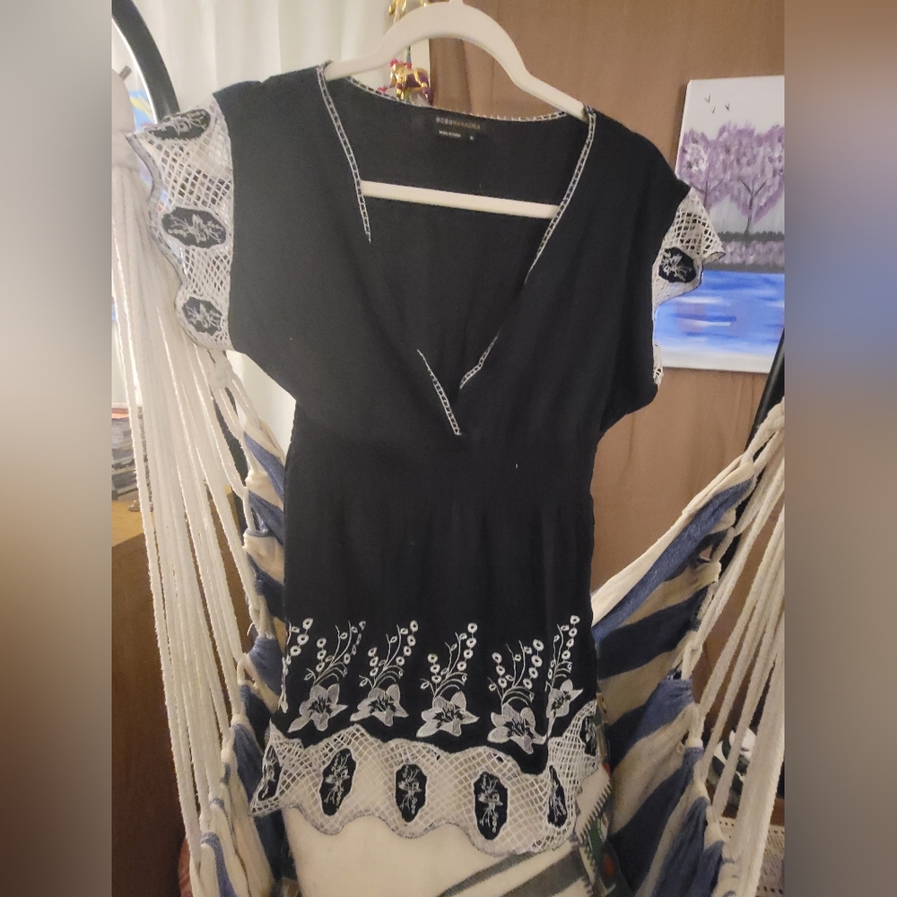 BCBG top
